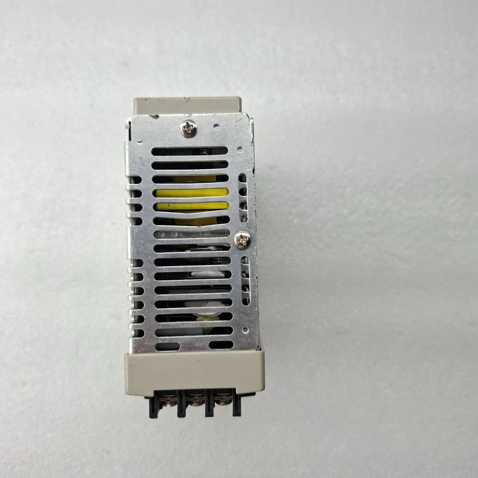 USED WORKING OMRON S8VS-12024B 100-240VAC POWER SUPPLY 24VDC 5A S8VS12024B